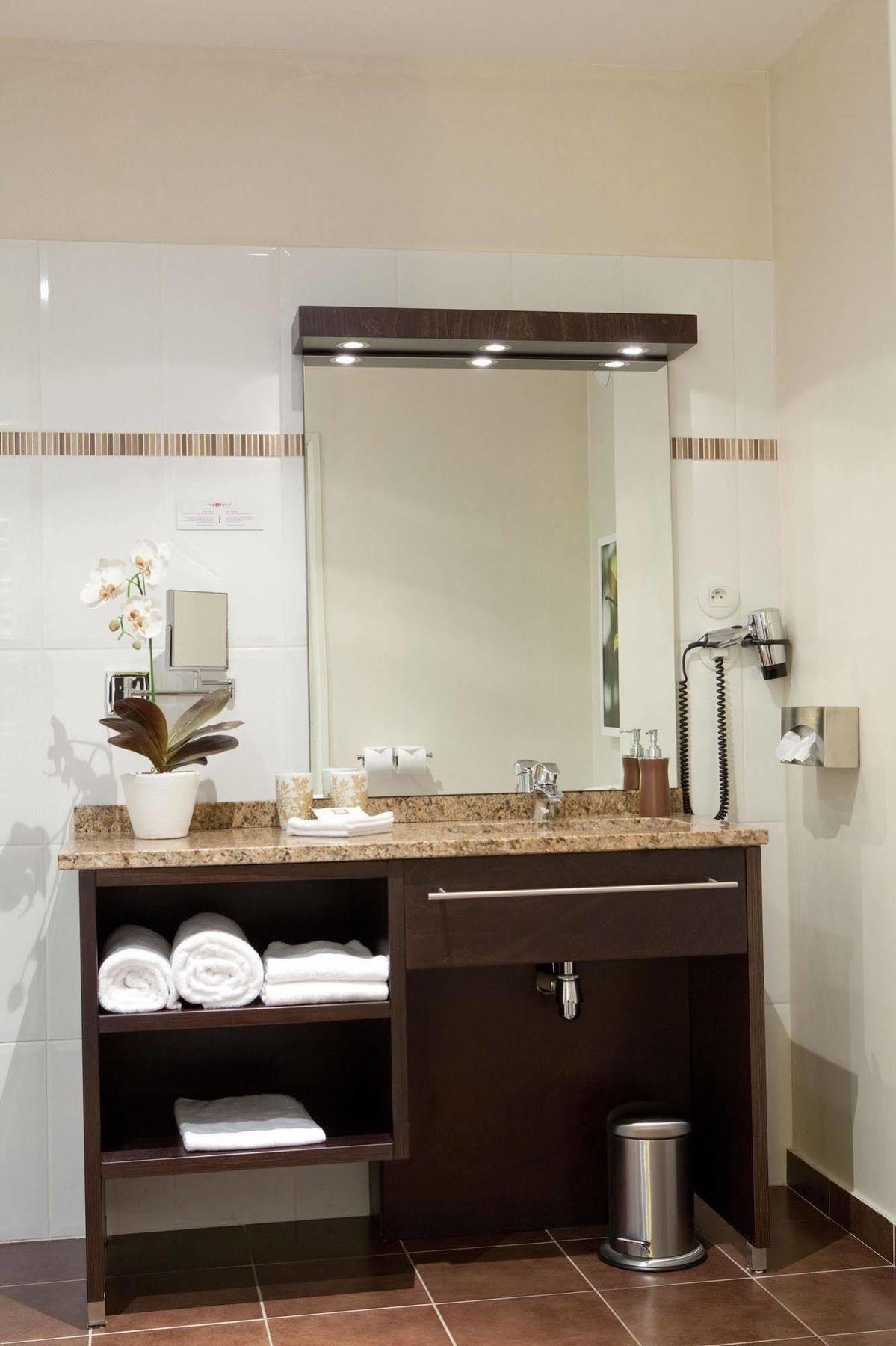 Hotel Burgevin Sully-sur-Loire Ngoại thất bức ảnh